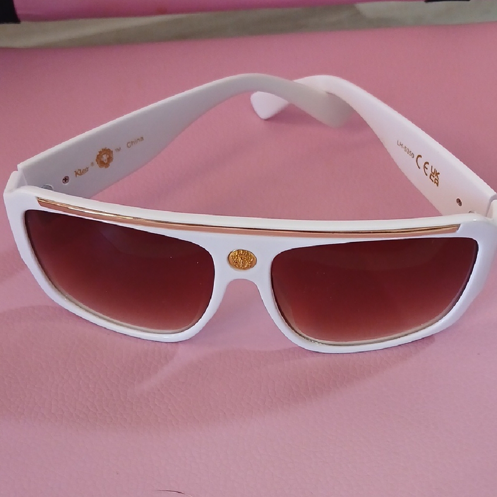 Kleo White and Gold Sunglasses For Men Or Women